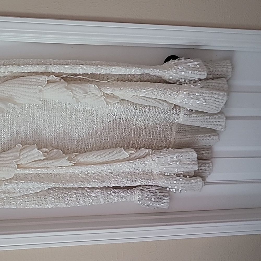 Sweater - Picture 2 of 3